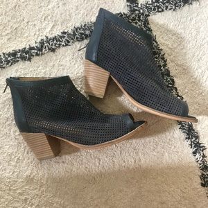 Charles David navy peep-toed booties